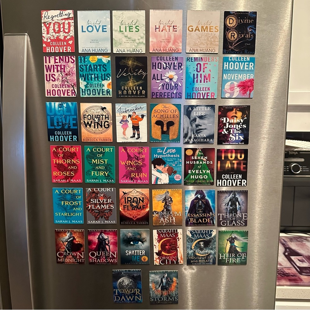 The Love Hypothesis Book Magnet - Picture 2 of 2